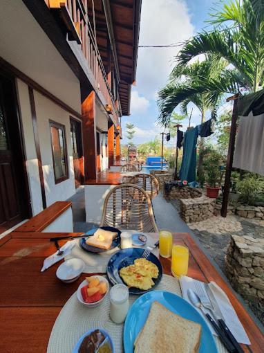 Cool Breeze Authentic Hotel Labuan Bajo Komodo Buitenkant foto